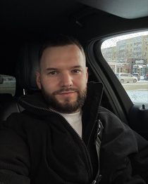 Александр Васильев